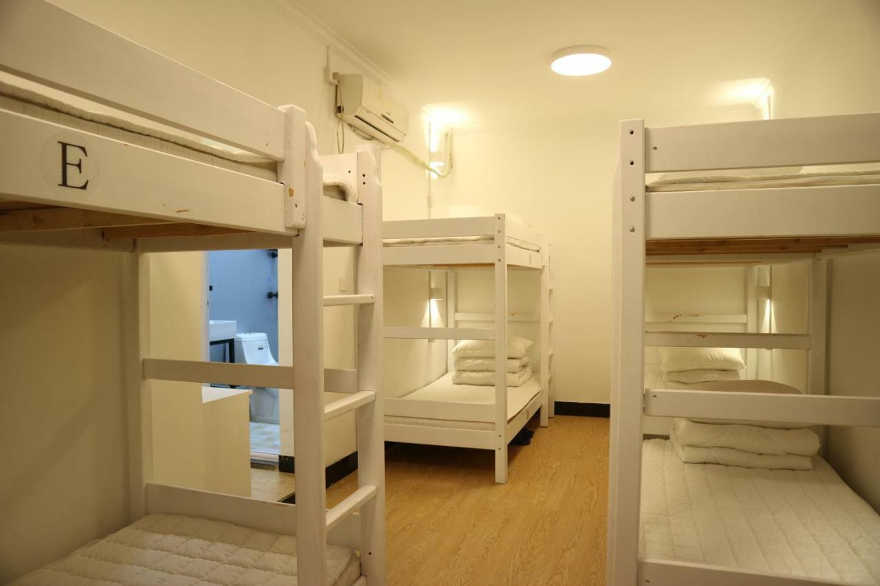 Beijing Leo Courtyard Hostel Exterior photo