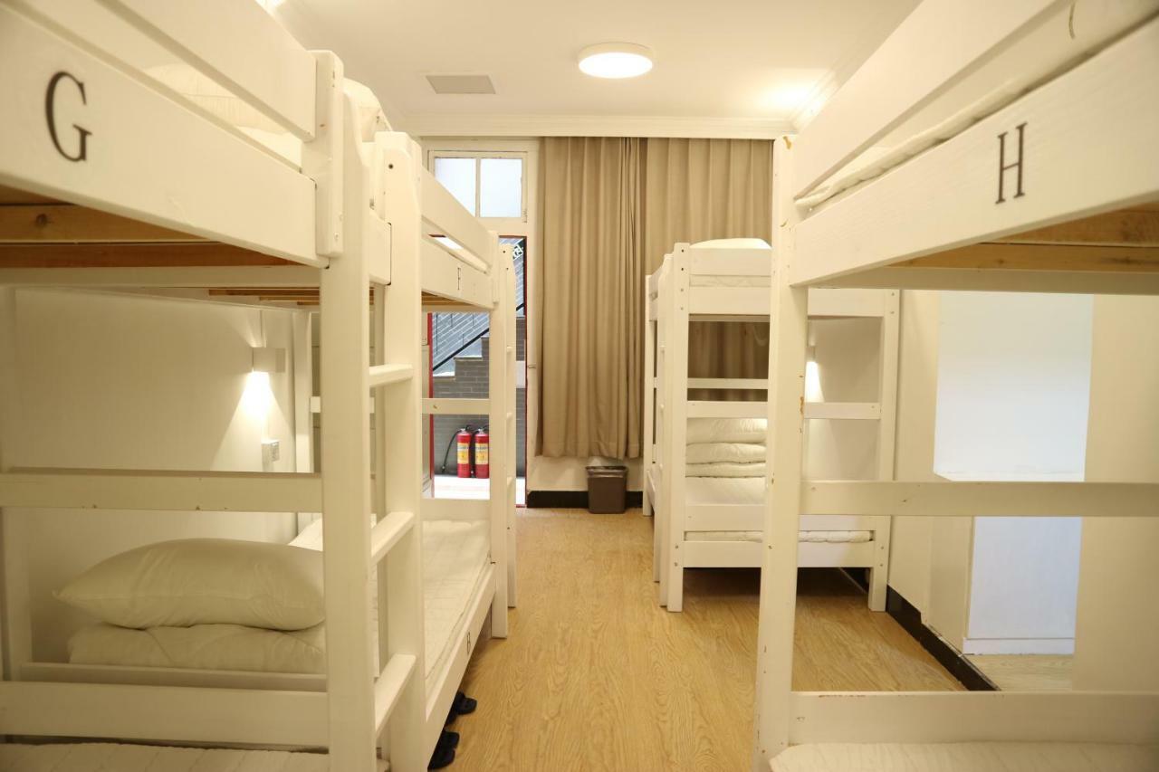 Beijing Leo Courtyard Hostel Exterior photo